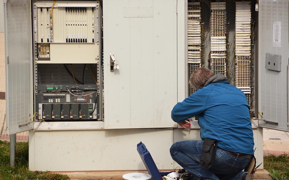 cherche électricien pas cher Suresnes